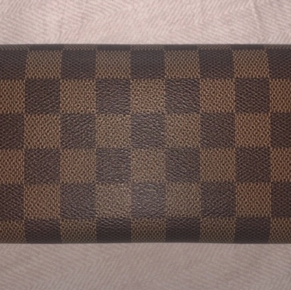 Louis Vuitton Canvas Wallet Authentic Re-Poshing - Picture 3 of 5